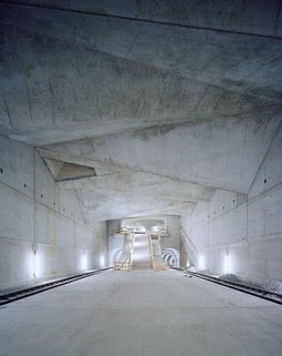 Untergrundbahn Bochum, 2005, aus der Serie Subraum